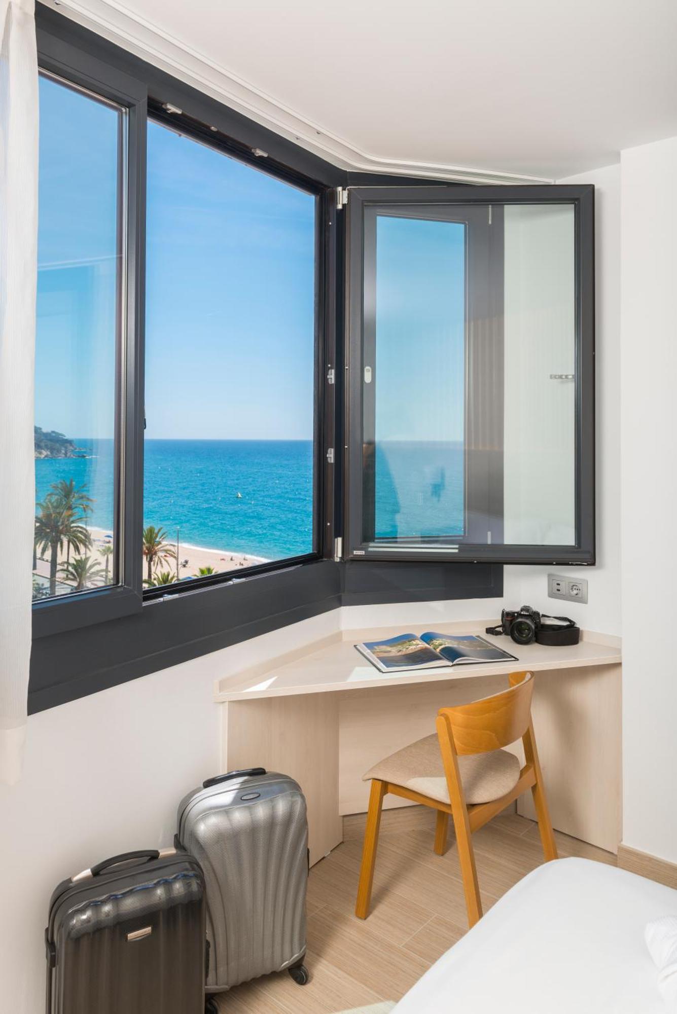 Deluxe Double Room Sea View